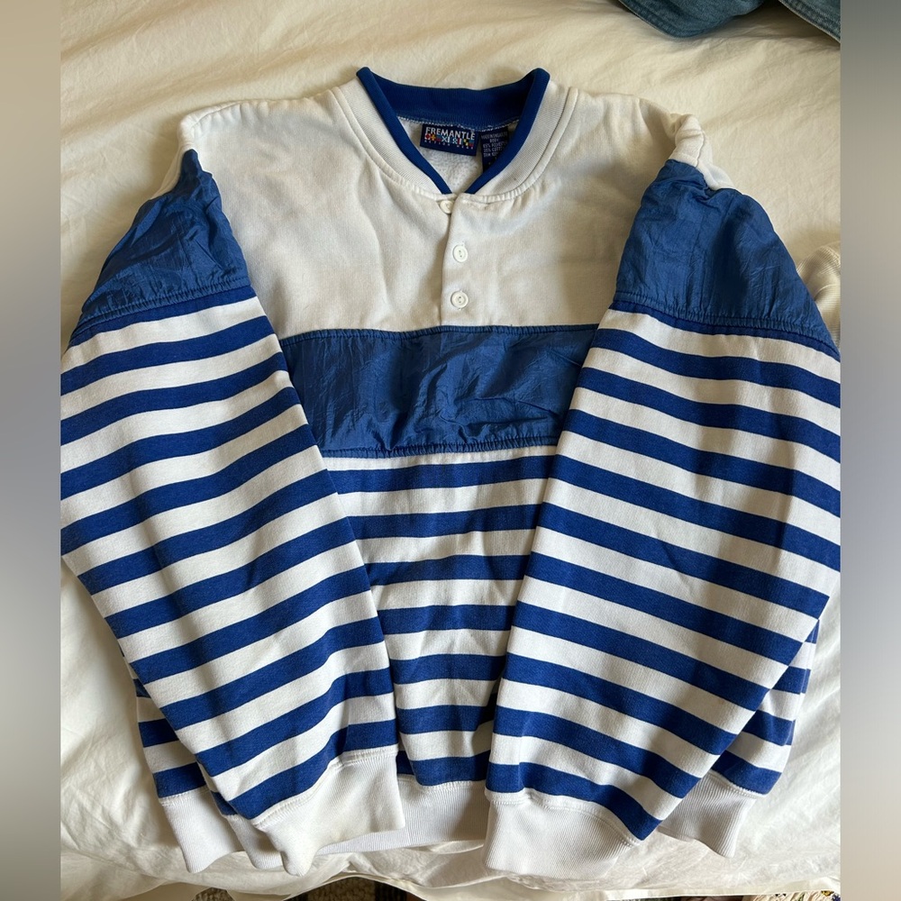 Vintage striped pullover